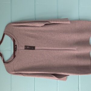 NWT " Tint & Shadow" Woman's Solid  Tunic Sweater Size 1X